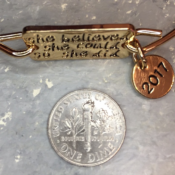 💜2 FOR $15💜 Gold bracelet NWOT - Picture 3 of 5